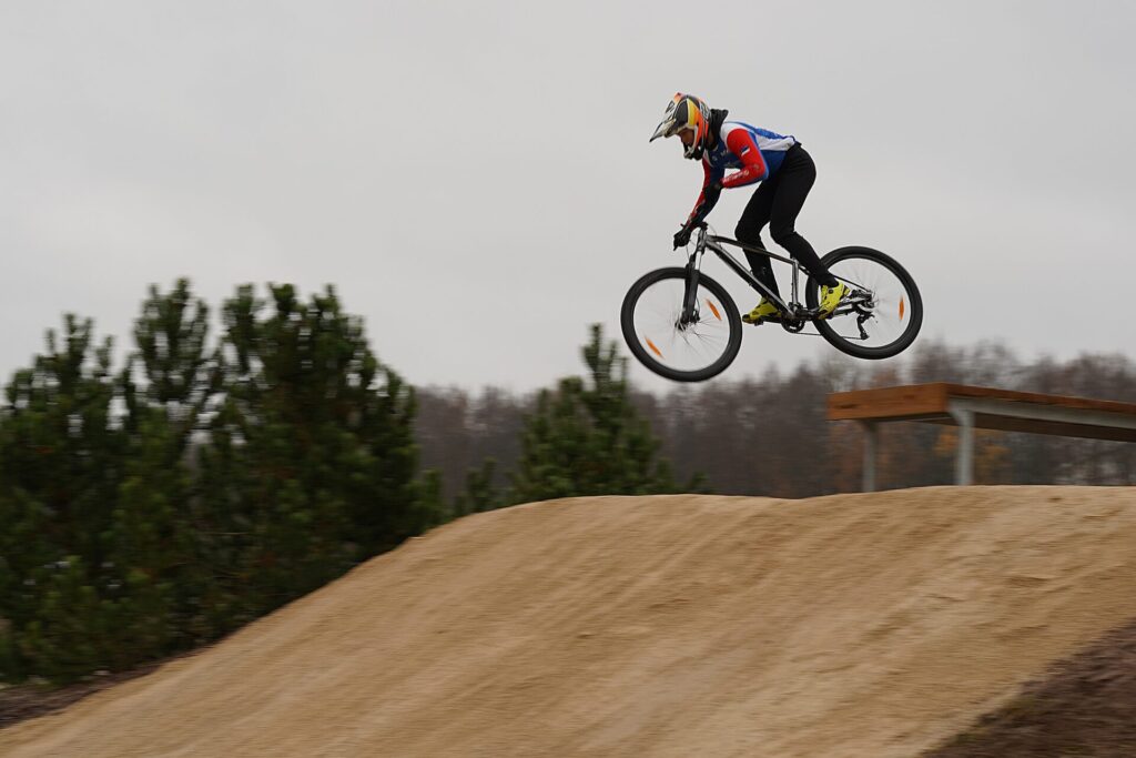 Galerii: Tartus avati Eesti unikaalseim rattapark