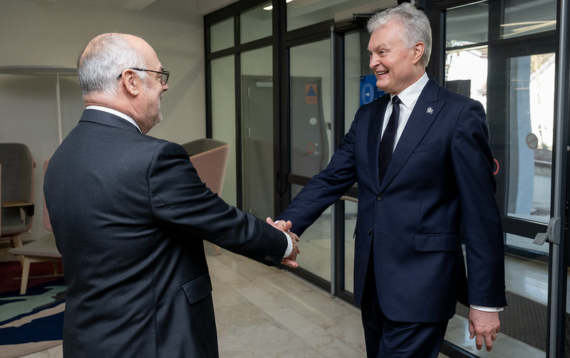 President Karis kohtus Tartus Leedu presidendiga ja sõidab aprilli keskel riigivisiidile Leetu