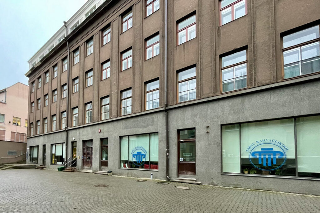 Tartu linn annab üürile kaks äriruumi Ülikooli tn 1 hoones